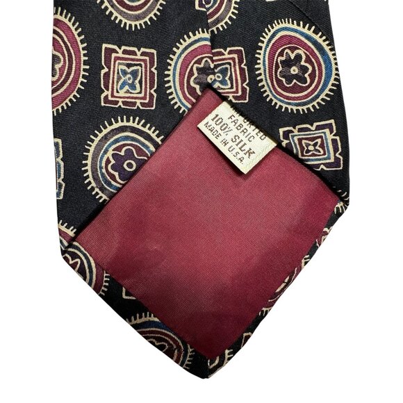 John Henry Mens 100% Silk Multicolor Geometric Pattern Tie - Picture 5 of 6